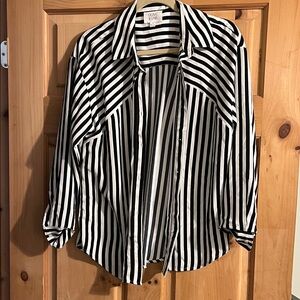 Olive & Oak Black and White Striped Top